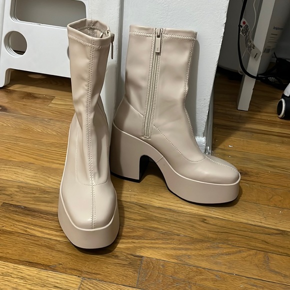 NWOT ZARA 6.5 Tan platform booties - Picture 3 of 6